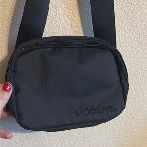 MODERE Black Crossbody Bag